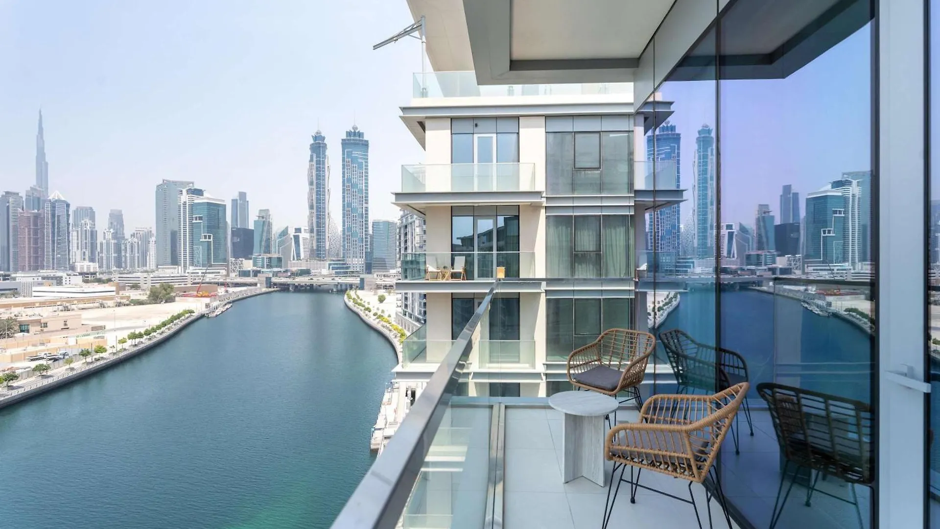 Luxury 3Br & Maid - Canal View - Near Downtown Dubaj Zjednoczone Emiraty Arabskie